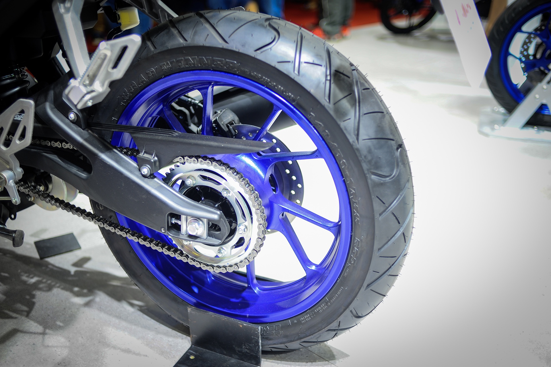 Yamaha YZF-R15 2017 tai Viet Nam anh 9