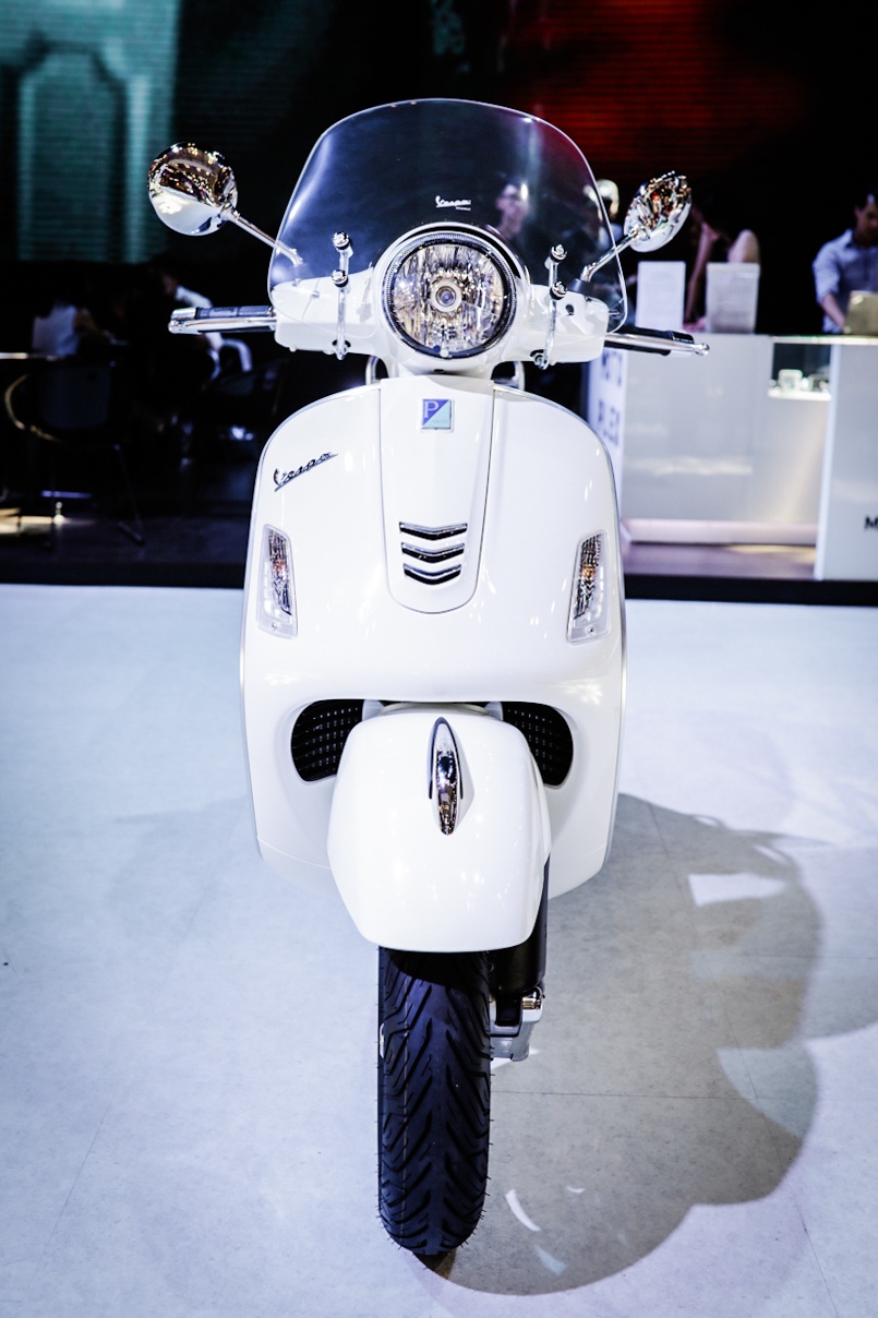 Vespa GTS300 ABS tai Viet Nam anh 3
