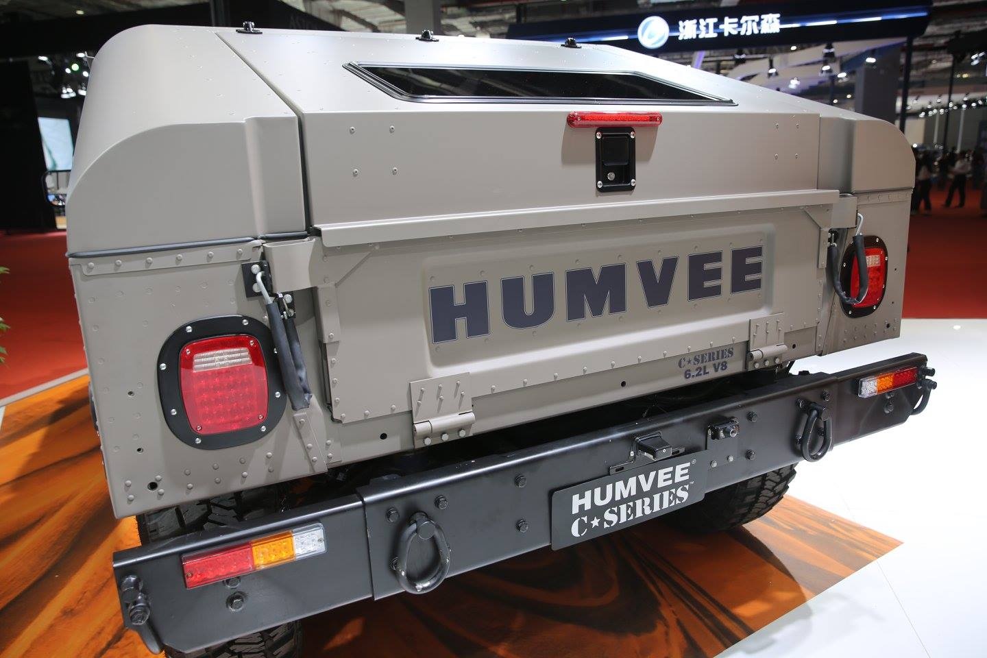 Humvee C-Series trinh lang anh 5