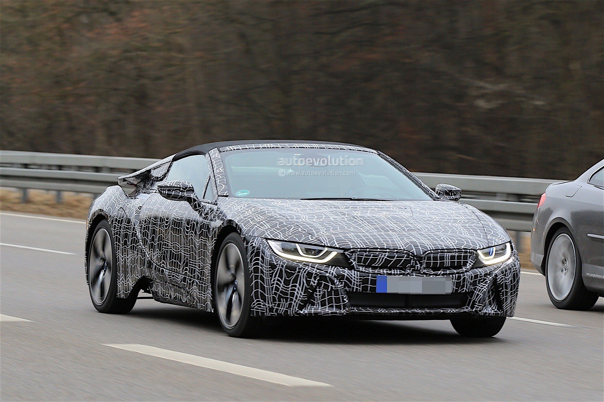 BMW i8 Spyder lộ diện ảnh 1 BMW i8 Spyder lo dien anh 1