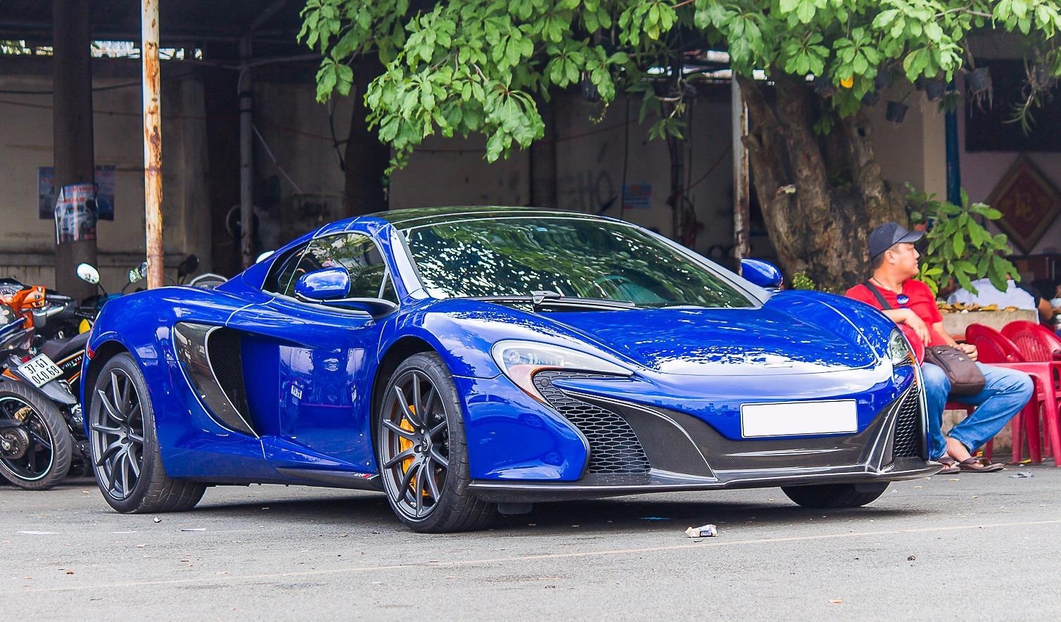 Bo sung hang tram loai oto, xe may vao bang gia tinh le phi truoc ba hinh anh