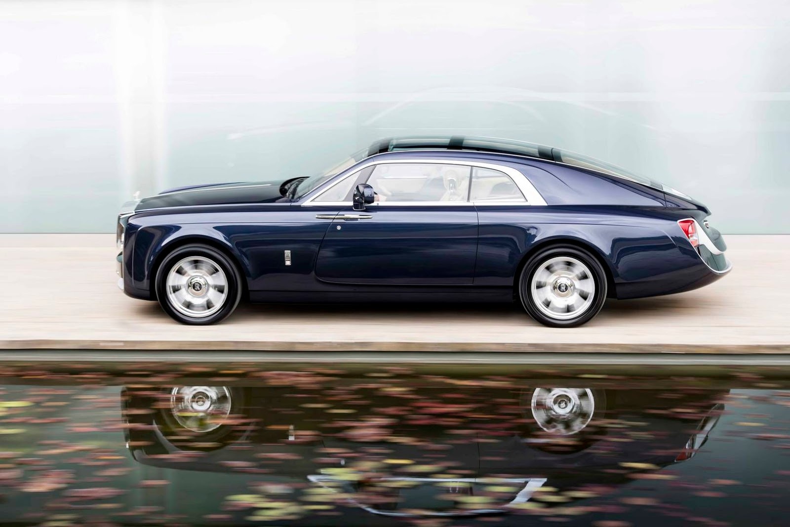 xe Rolls-Royce dac biet anh 2