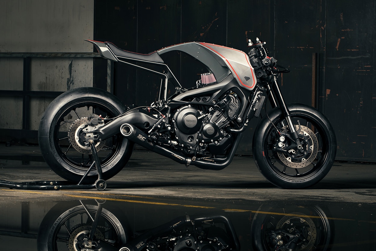 Yamaha XSR900 do doc dao cua tho Duc hinh anh
