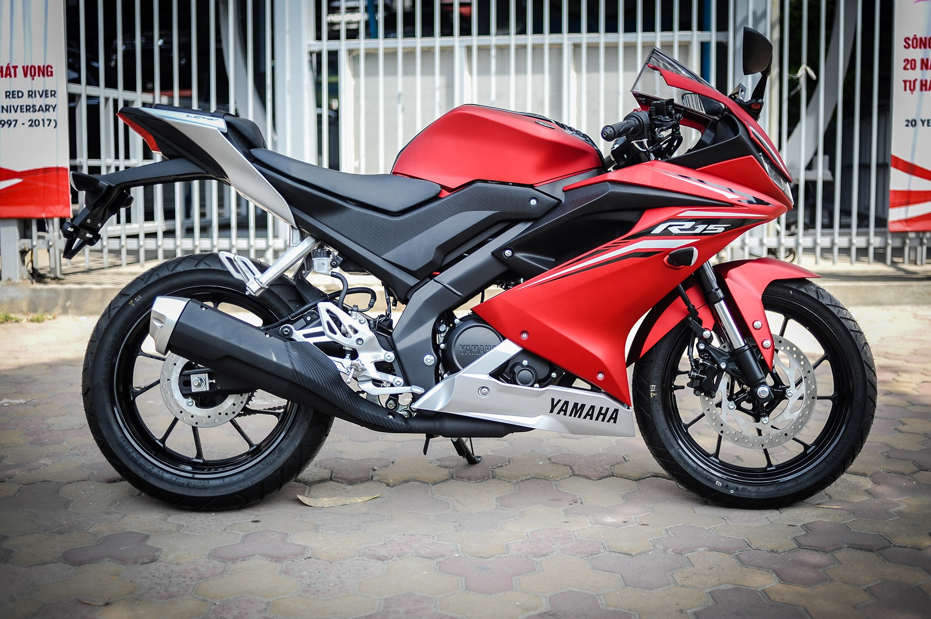 Yamaha YZF-R15 2017 tai Ha Noi anh 2