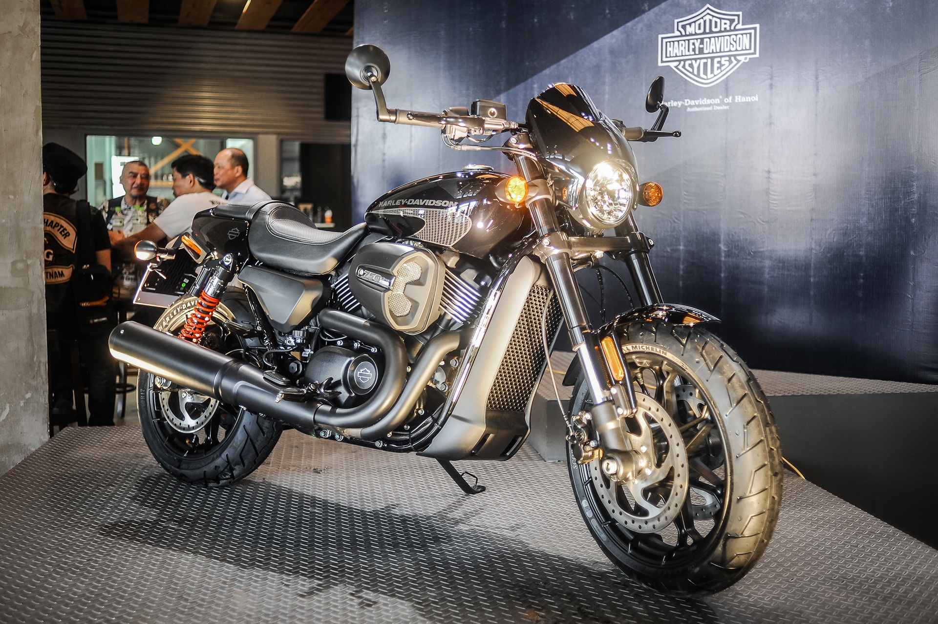 Harley-Davidson Street Rod 2017 ra mat anh 2