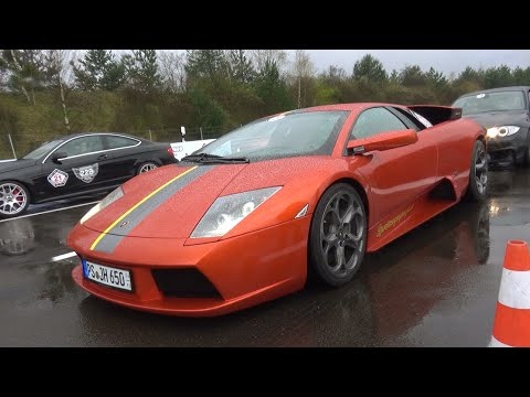 Sieu xe Lamborghini dua toc do tren duong mua uot hinh anh