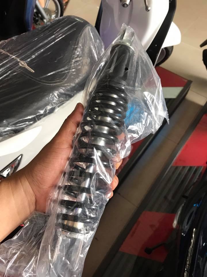thay giảm xóc sau Yamaha NVX tại Việt Nam ảnh 2 thay giam xoc sau Yamaha NVX tai Viet Nam anh 2