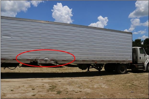 Tesla Model S gay tai nan chet nguoi anh 2