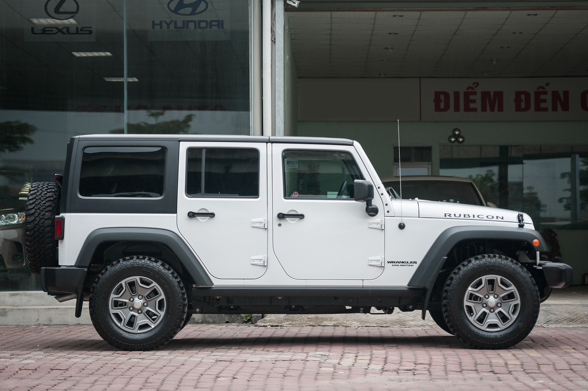 Jeep Wrangler Unlimited Unicon 2017 về Việt Nam ảnh 2 Jeep Wrangler Unlimited Unicon 2017 ve Viet Nam anh 2