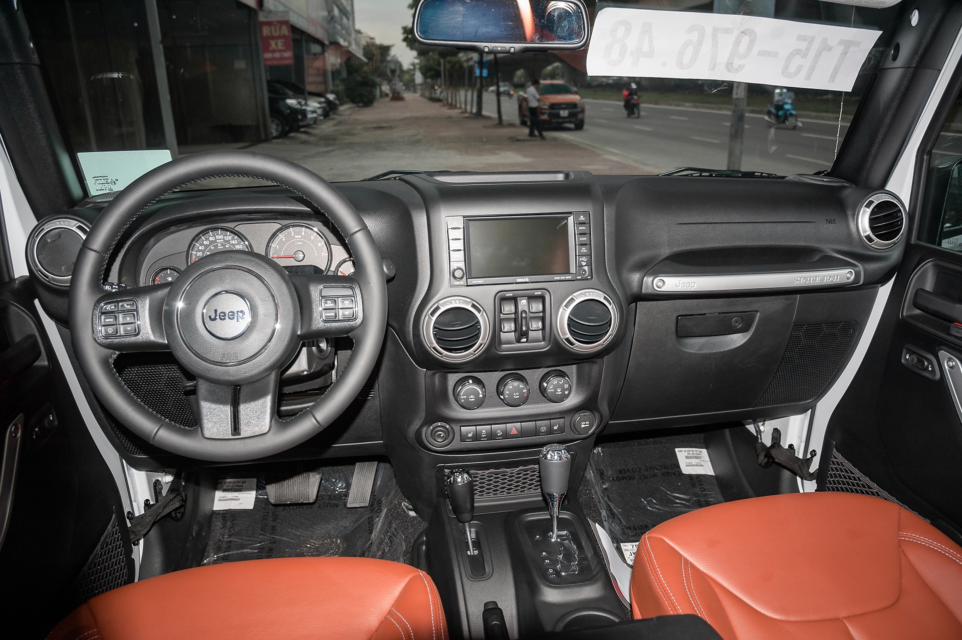 Jeep Wrangler Unlimited Unicon 2017 về Việt Nam ảnh 5 Jeep Wrangler Unlimited Unicon 2017 ve Viet Nam anh 5