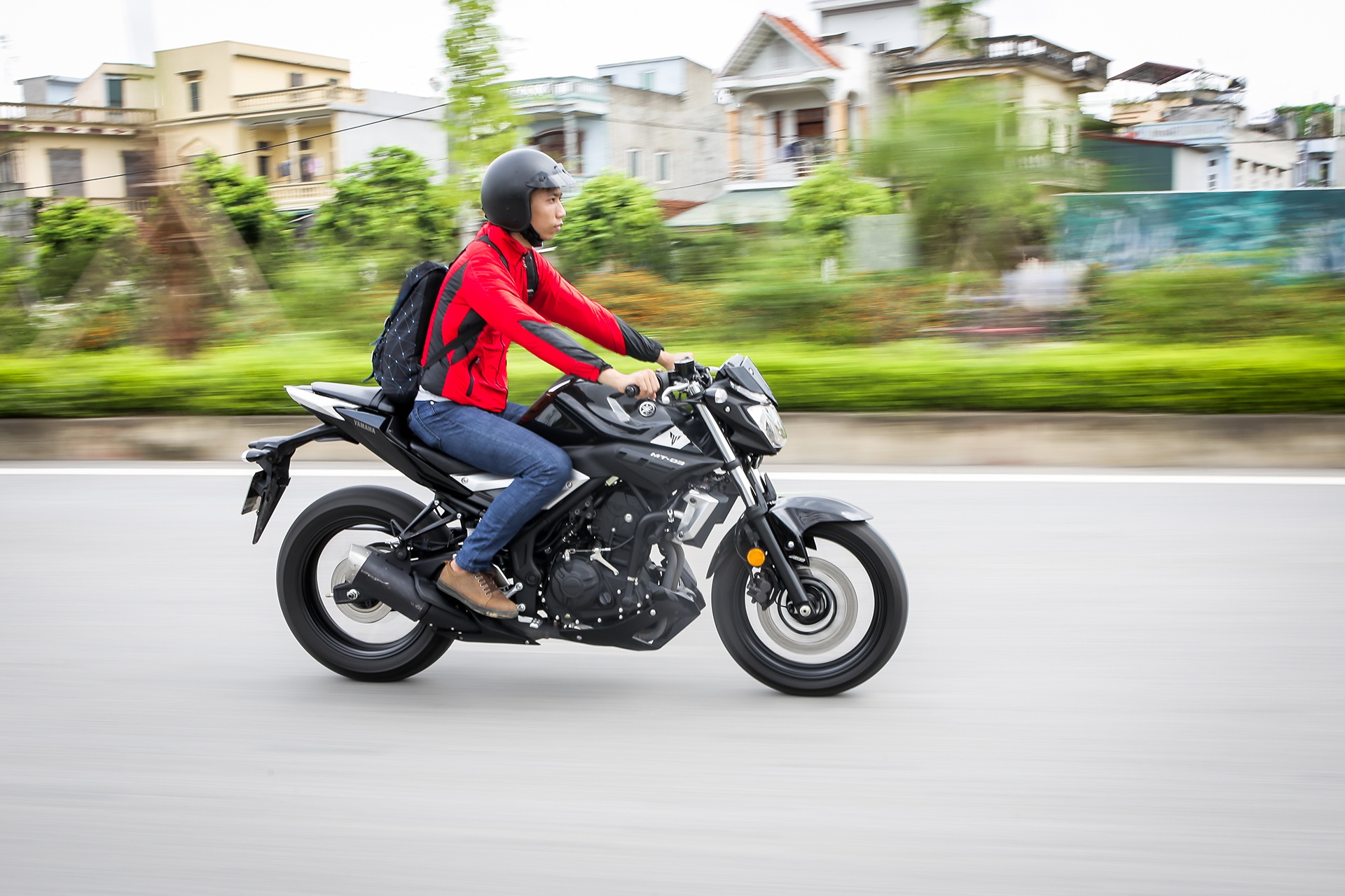 Trai nghiem lai Yamaha MT-03 - naked bike mang nhieu cam xuc hinh anh