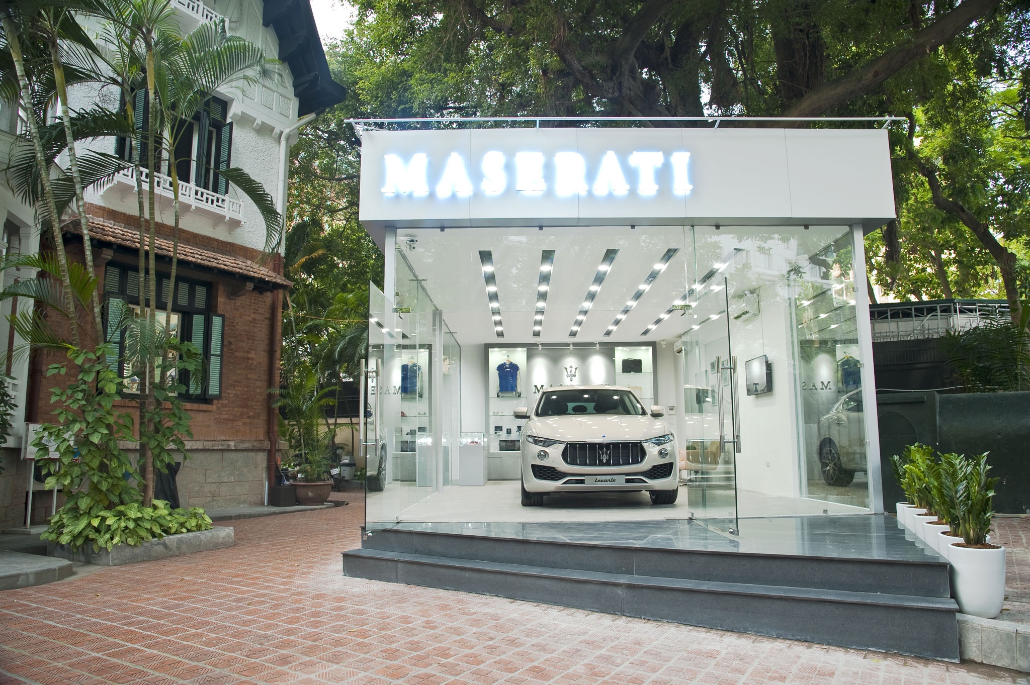 Maserati tai Ha Noi anh 2