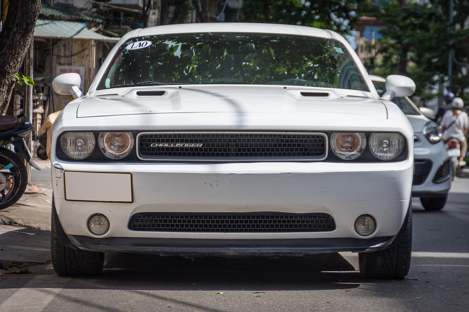Dodge Challenger tai Viet Nam anh 2