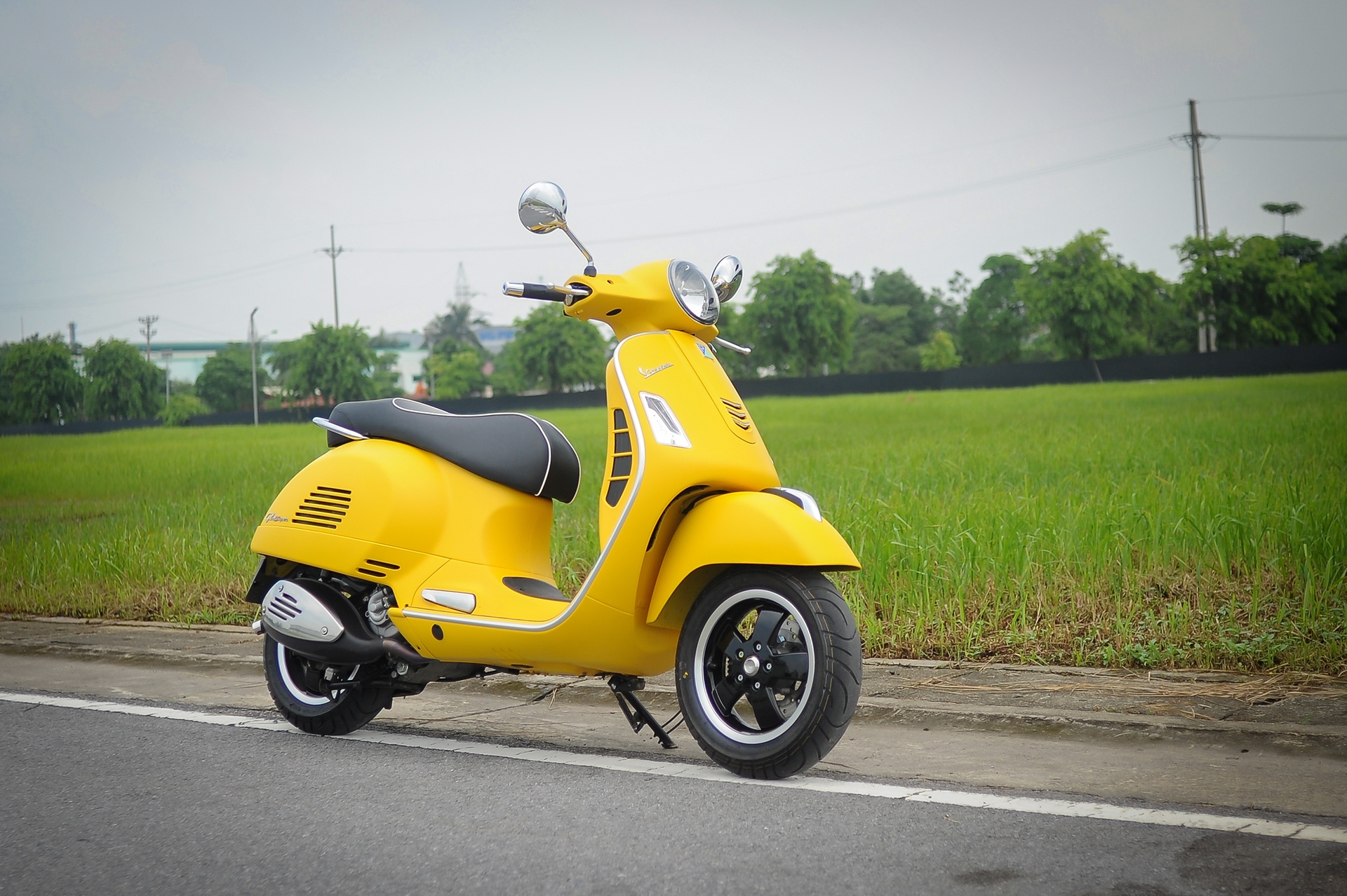 Vespa GTS 300 ABS tai Viet Nam anh 10