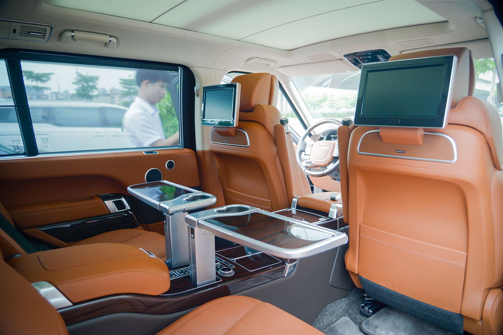 Range Rover Autobiography SV Hybrid tai Viet Nam anh 7