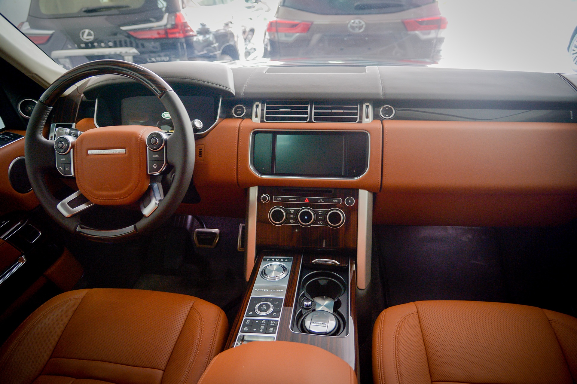 Range Rover Autobiography SV Hybrid tai Viet Nam anh 5