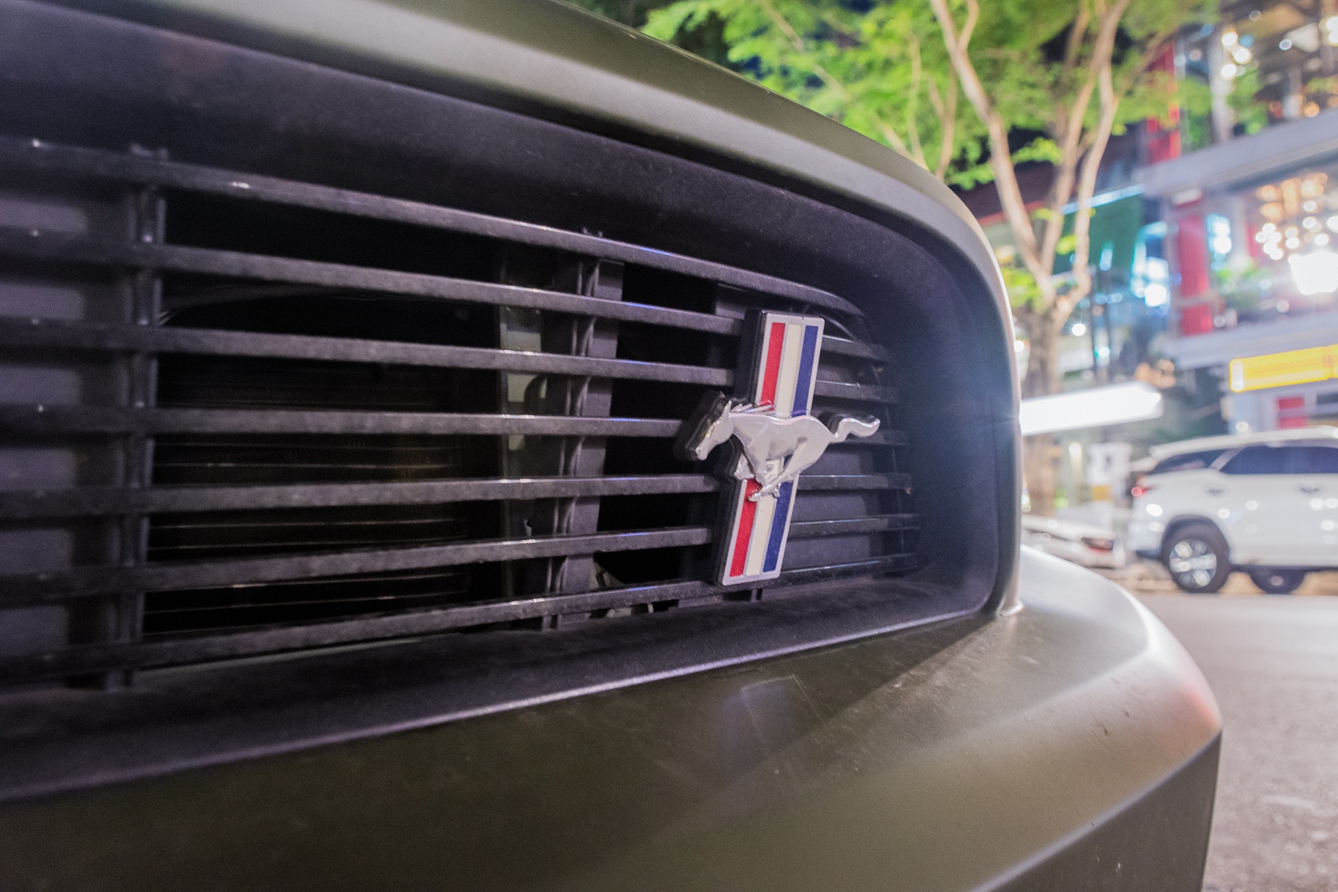 Ford Mustang do body tai Ha Noi anh 6