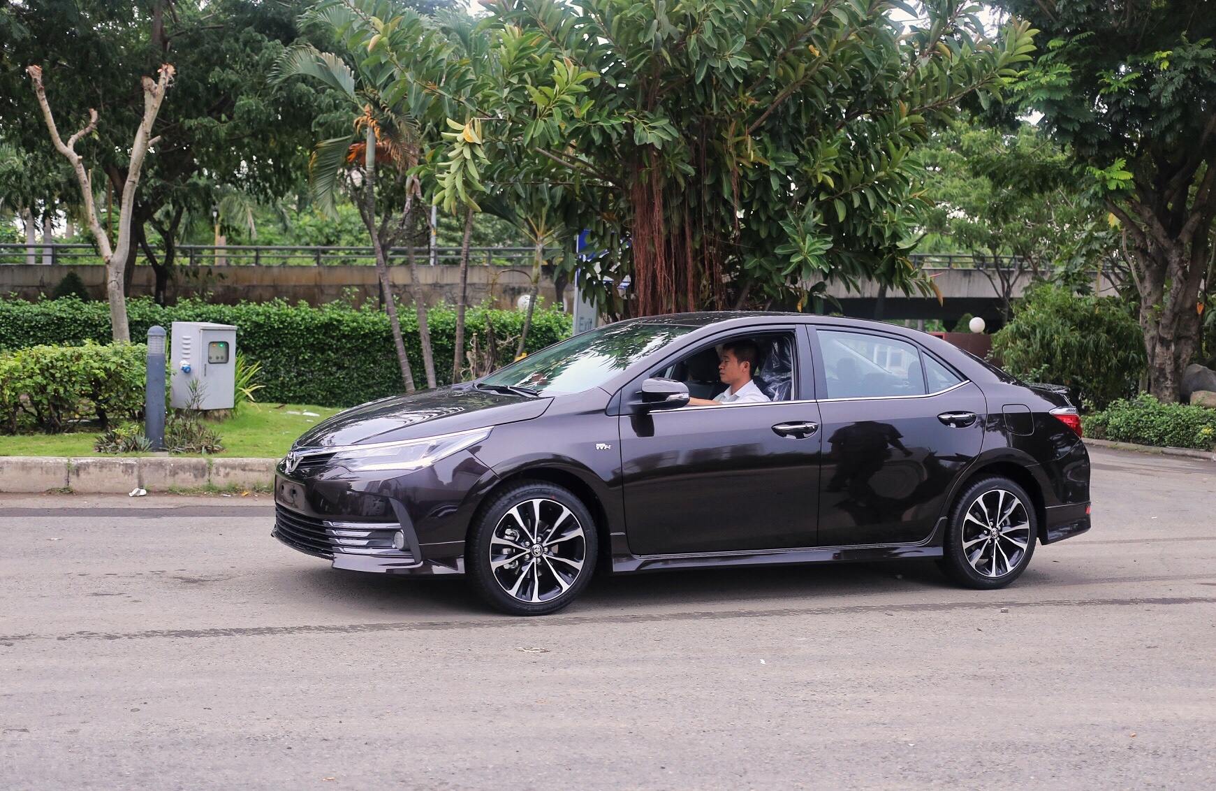 trien lam Vietnam Motor Show 2017 anh 10