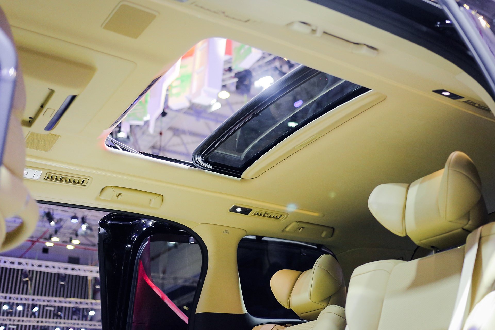 Toyota Alphard 2017 gia bao nhieu anh 14