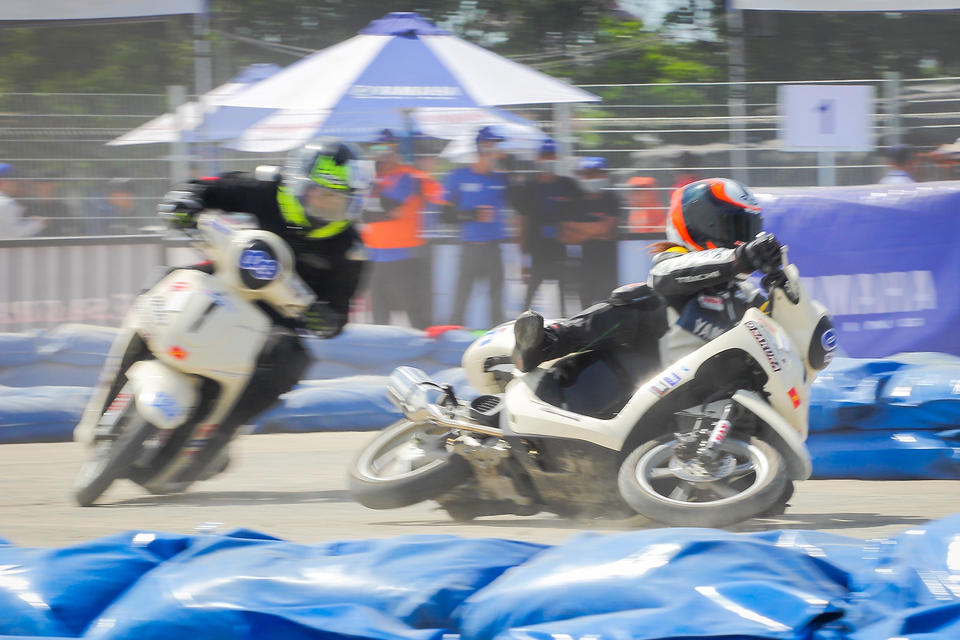 Giai dua Yamaha GP Da Nang anh 12