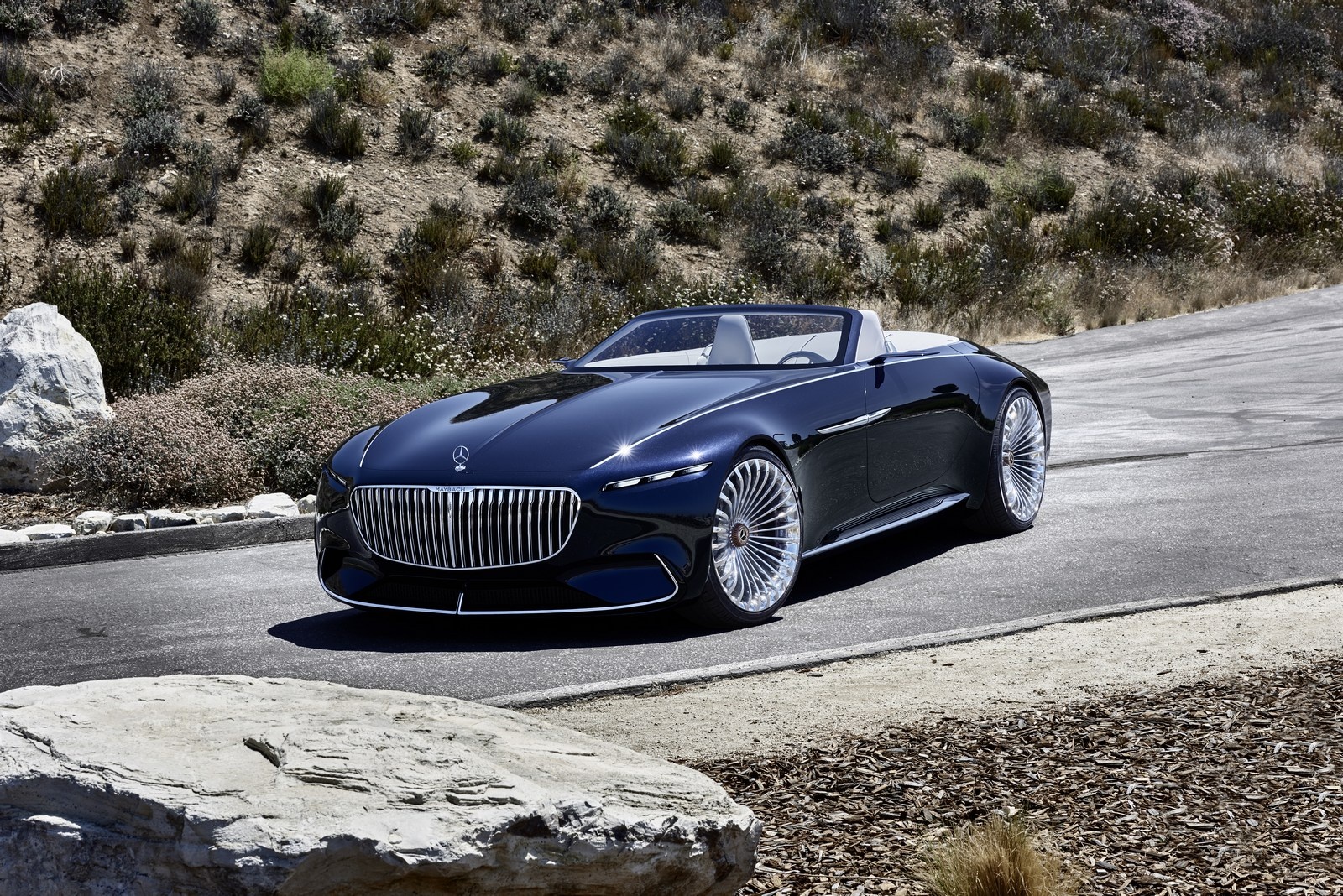 Maybach 6 Cabriolet concept - xe mui tran hang sang moi cua Mercedes hinh anh
