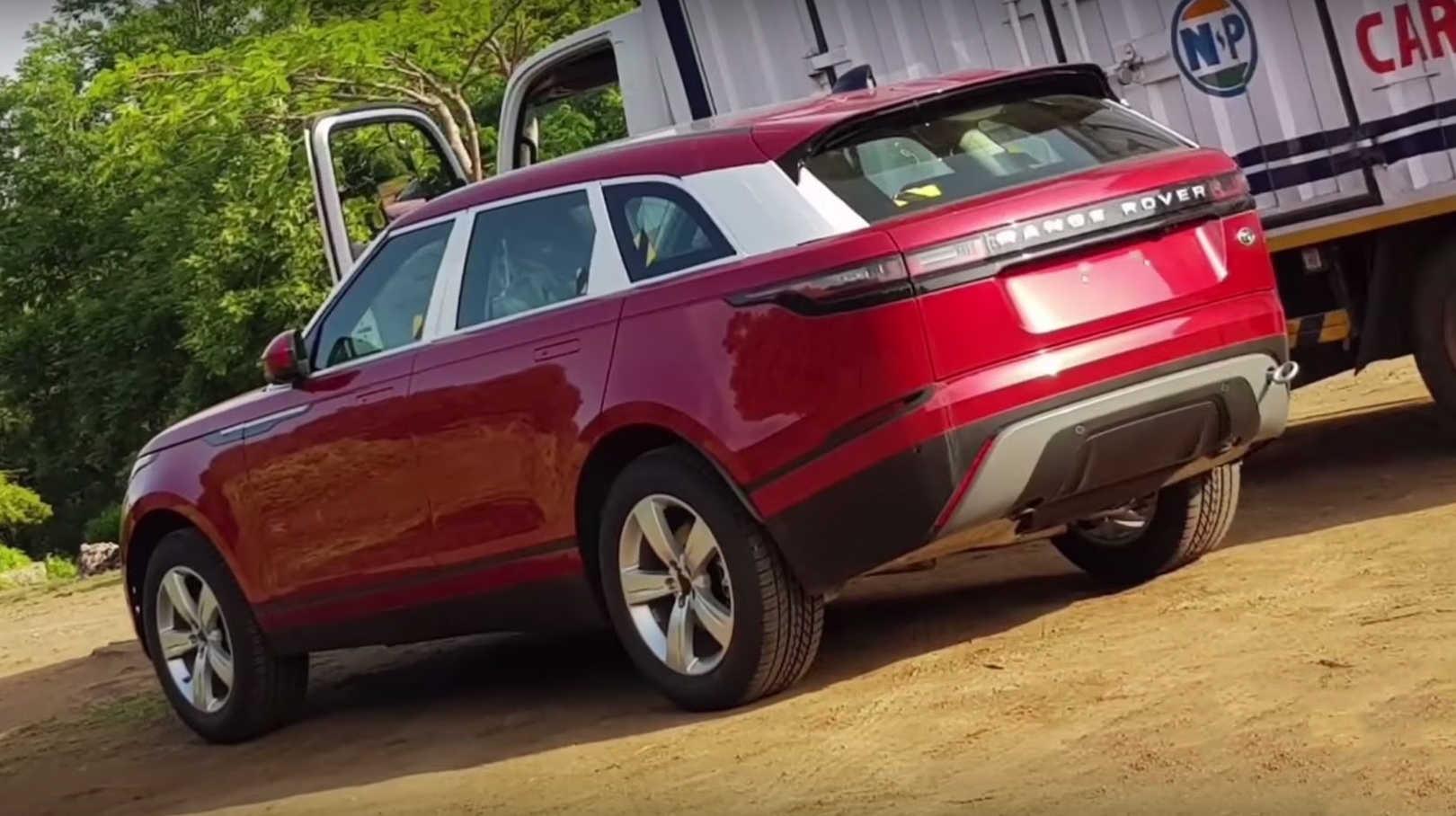 Range Rover Velar lan dau den An Do hinh anh