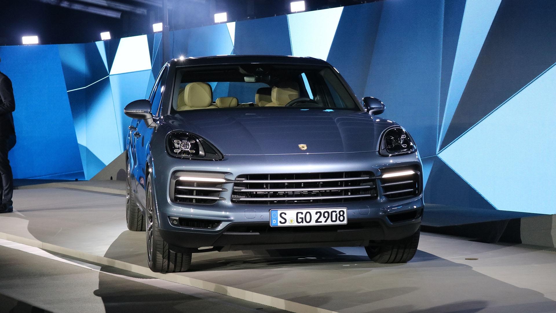 Porsche Cayenne 2018 trinh lang, gia tu 65.700 USD hinh anh