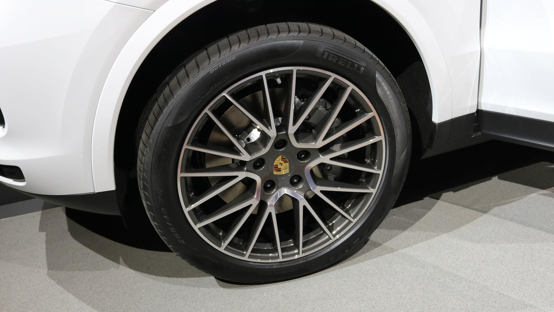 Porsche Cayenne 2018 gia bao nhieu anh 10