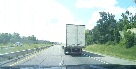 Dam vao xe di truoc o van toc 120 km/h do khuat tam nhin hinh anh