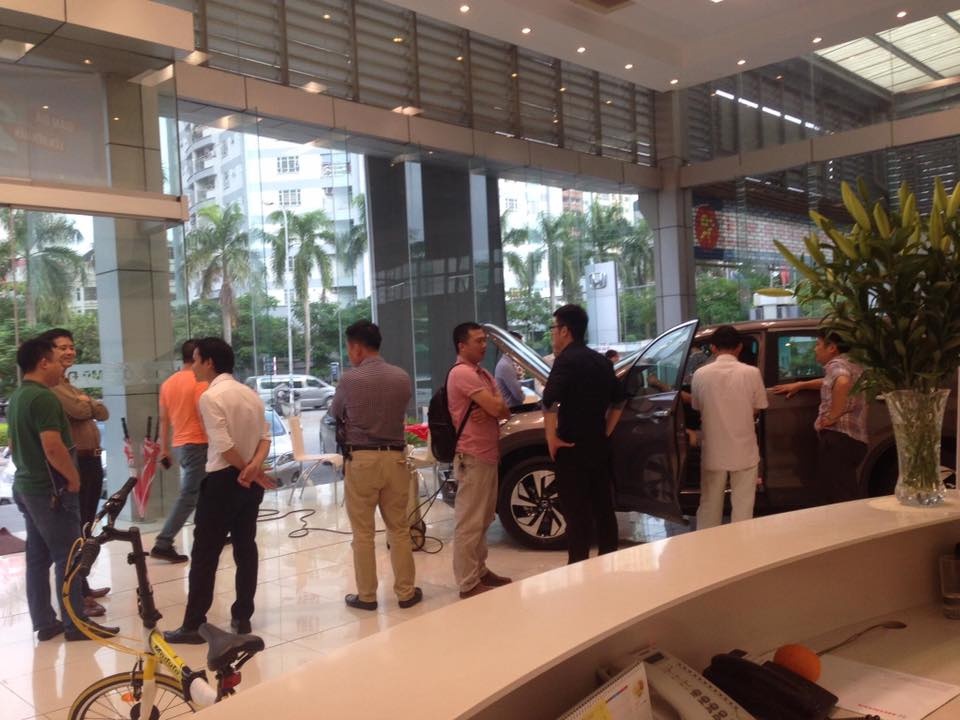 Honda CR-V giảm giá ảnh 2 Honda CR-V giam gia anh 2