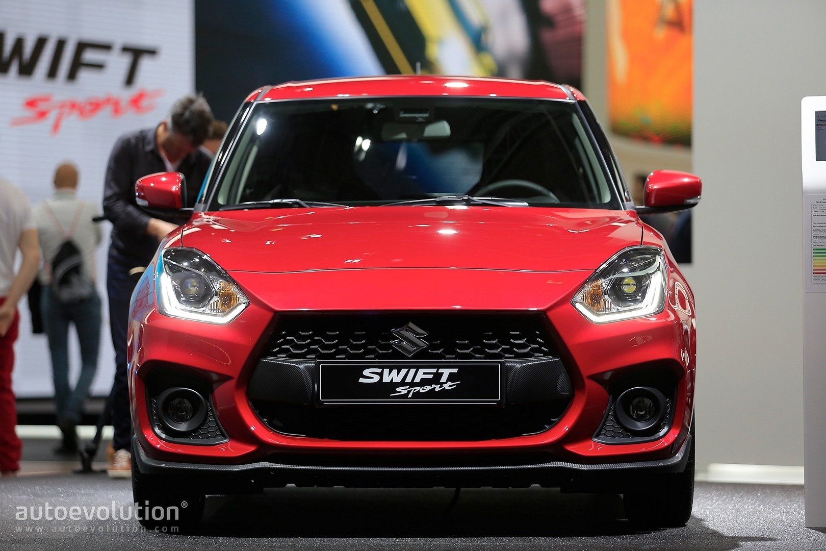 Suzuki Swift the he moi thay doi toan dien hinh anh