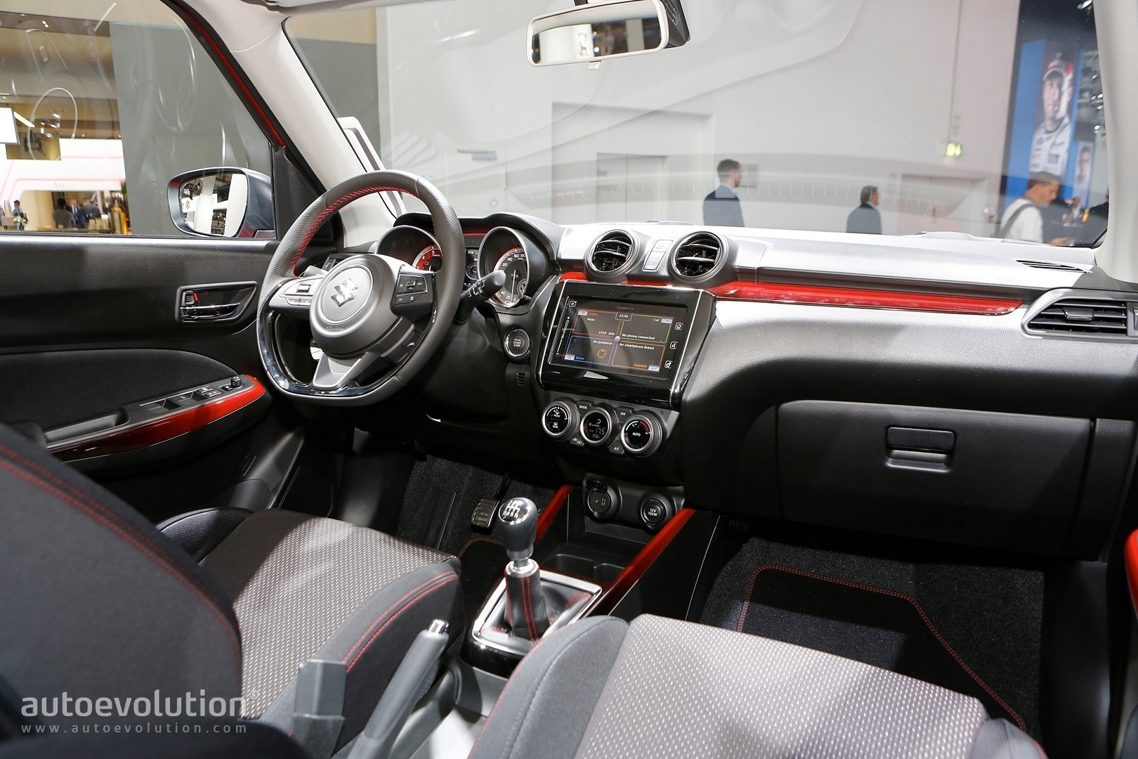 Suzuki Swift Sport 2018 ra mat anh 6