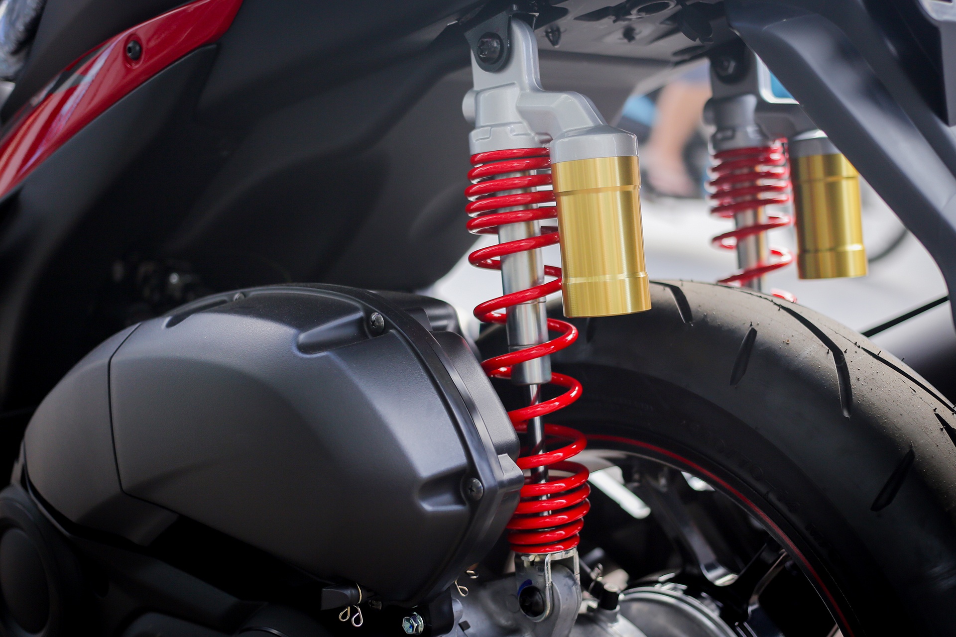 Yamaha NVX 155 mau moi anh 5