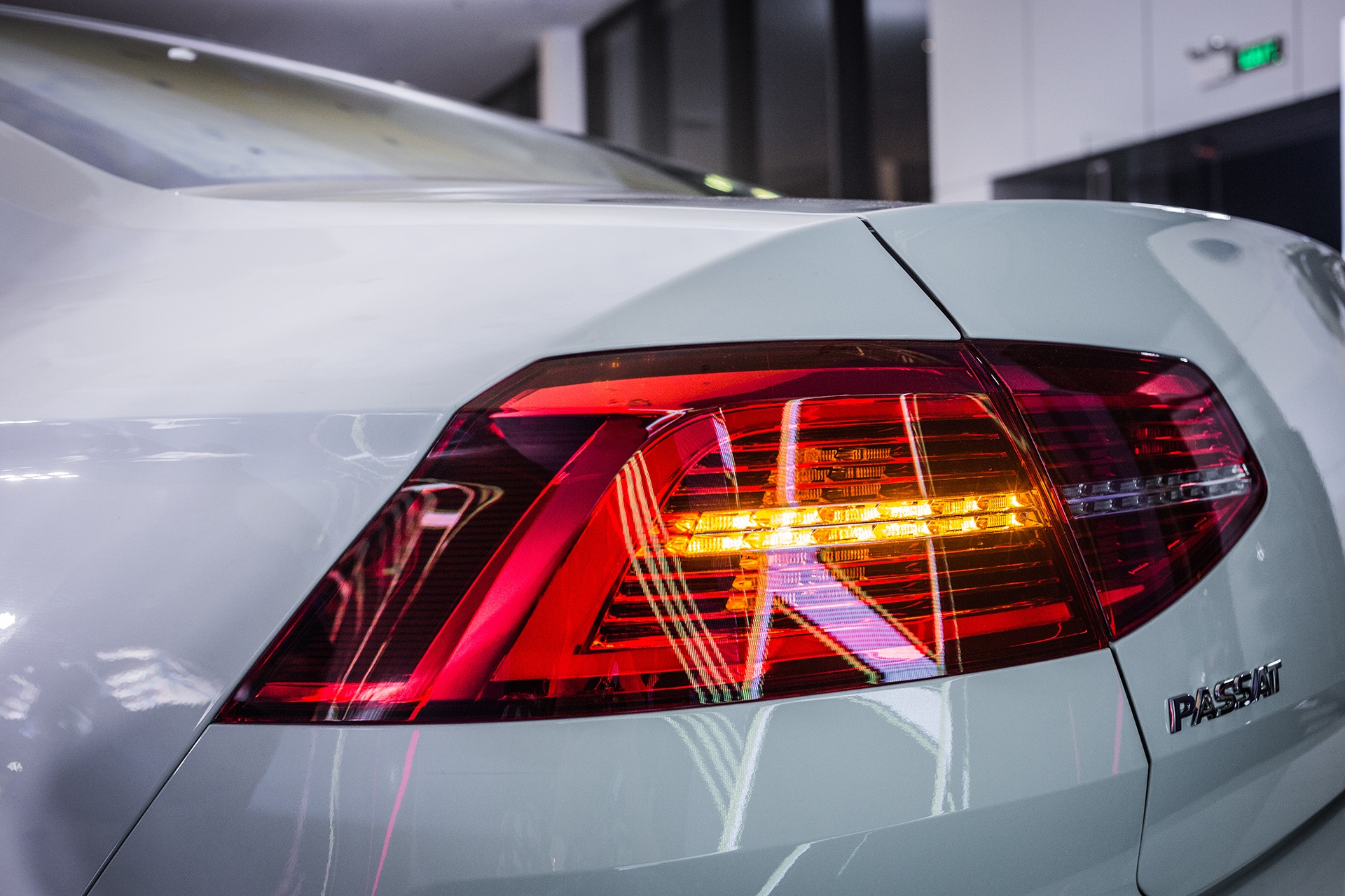 Volkswagen Passat canh tranh Camry anh 6