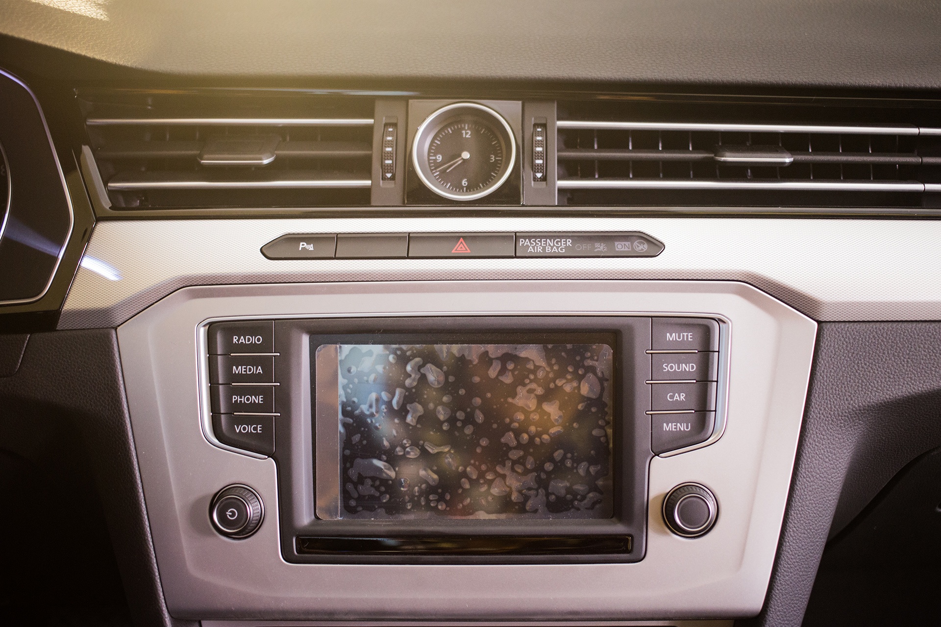 Volkswagen Passat canh tranh Camry anh 9