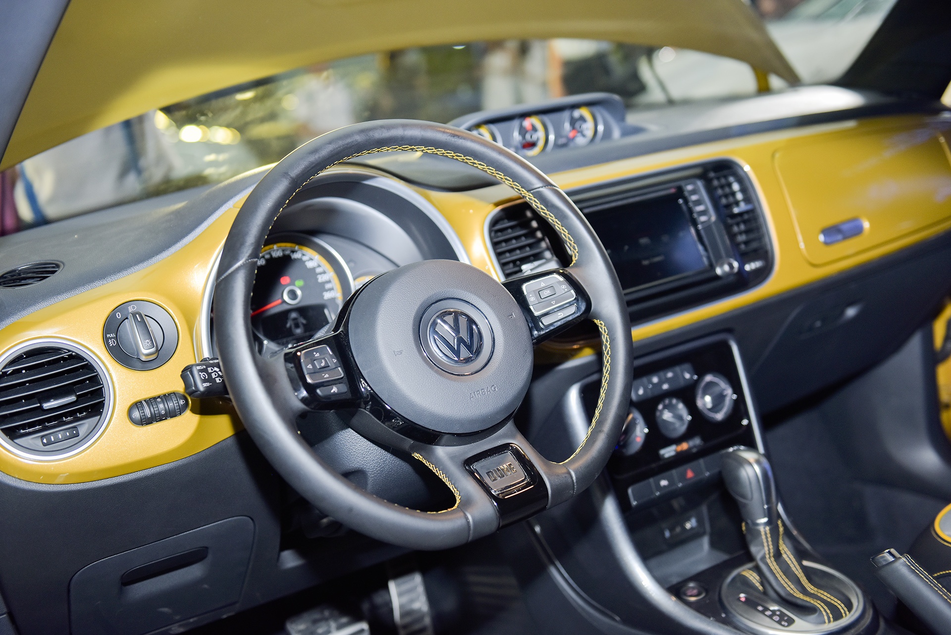 Volskwagen Beetle Dune tai Viet Nam anh 10