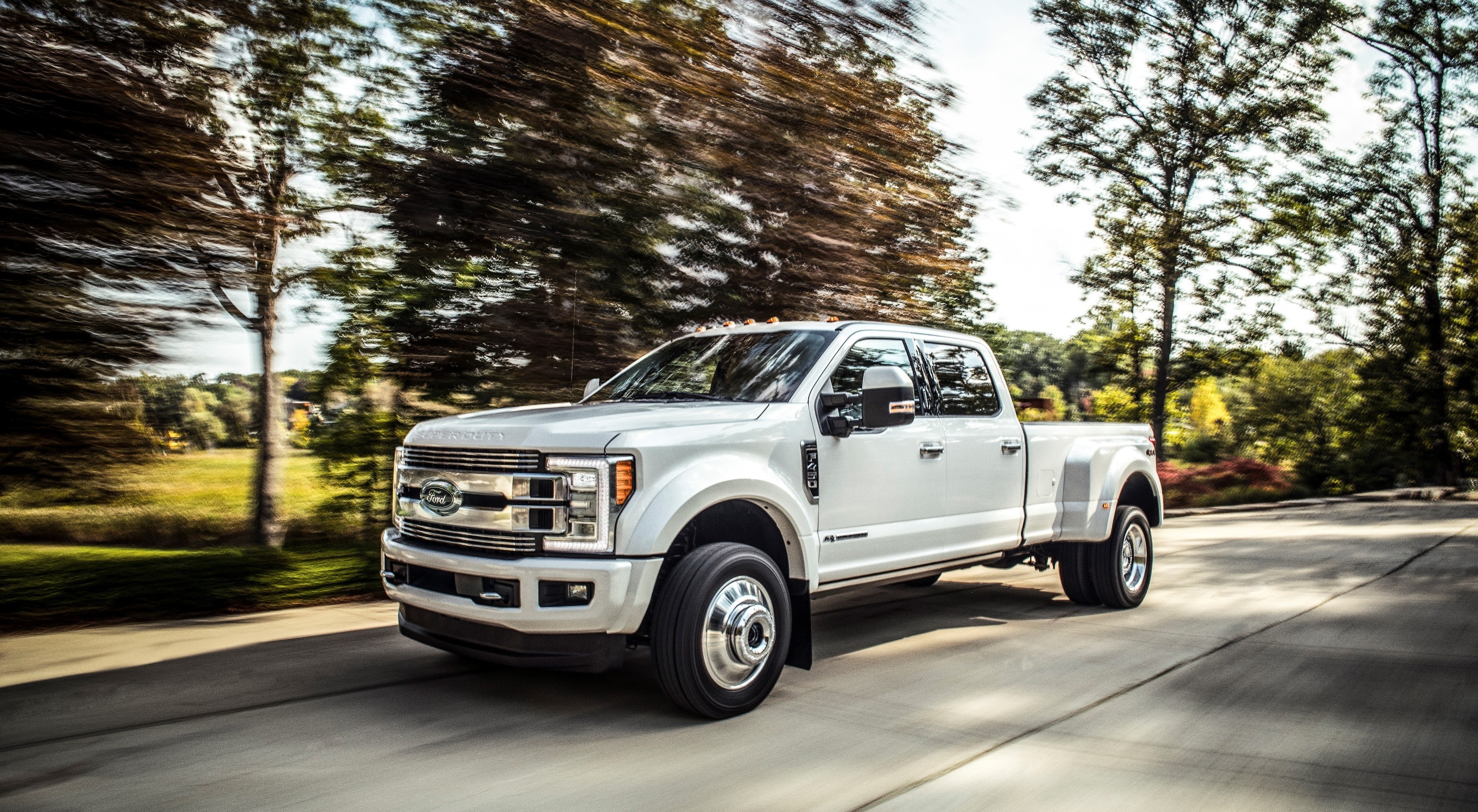 Ford F-450 Limited 2018 trinh lang anh 1