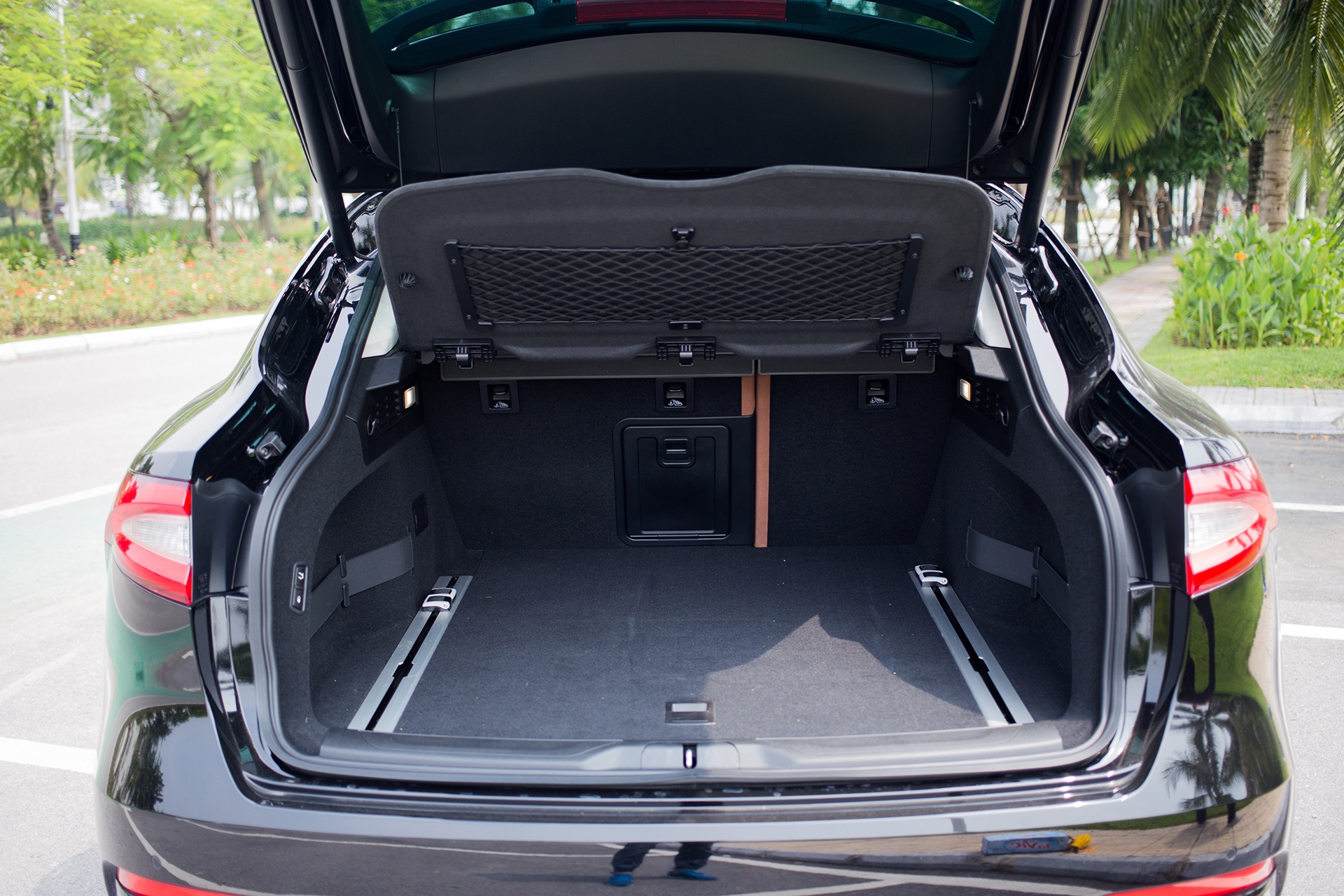 Maserati Levante tai Viet Nam anh 16