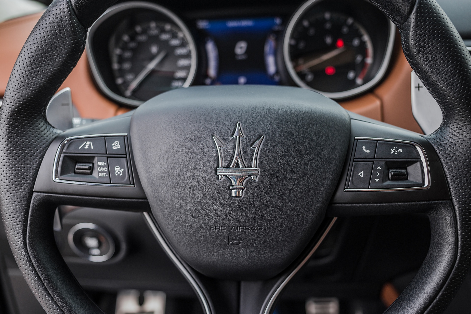 Maserati Levante tai Viet Nam anh 10