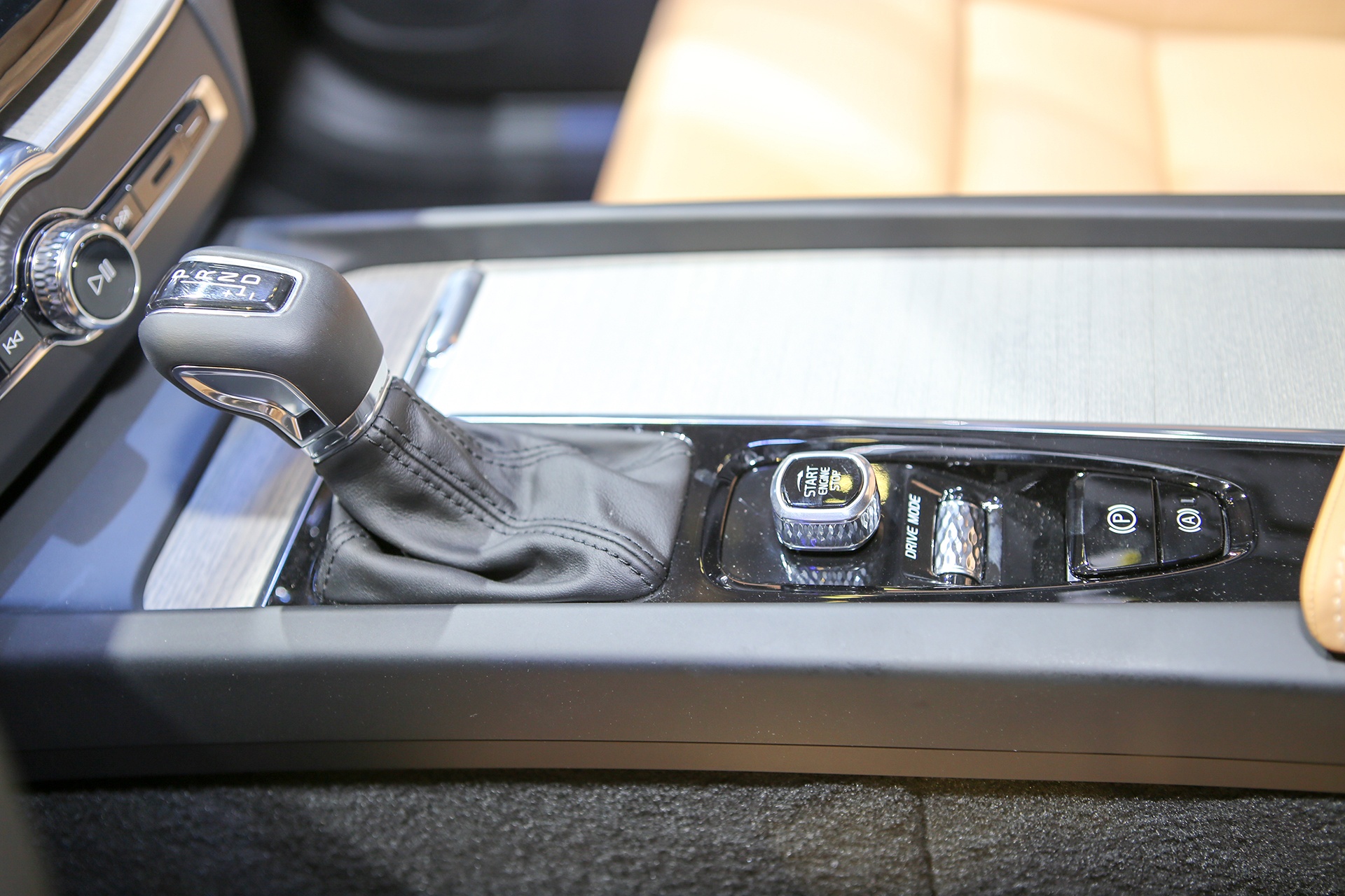 Volvo XC60 ra mat tai Viet Nam anh 12