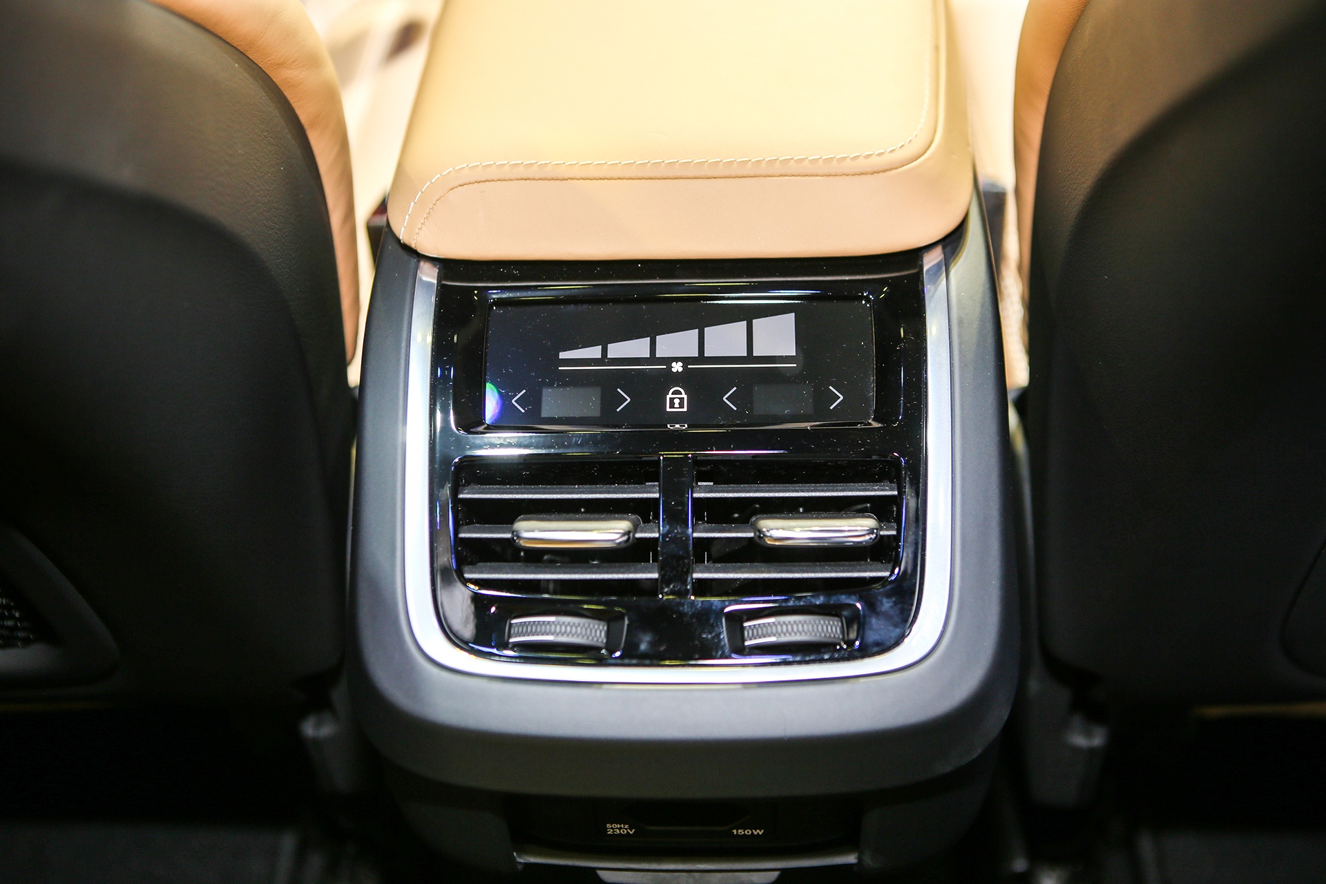 Volvo XC60 ra mat tai Viet Nam anh 14