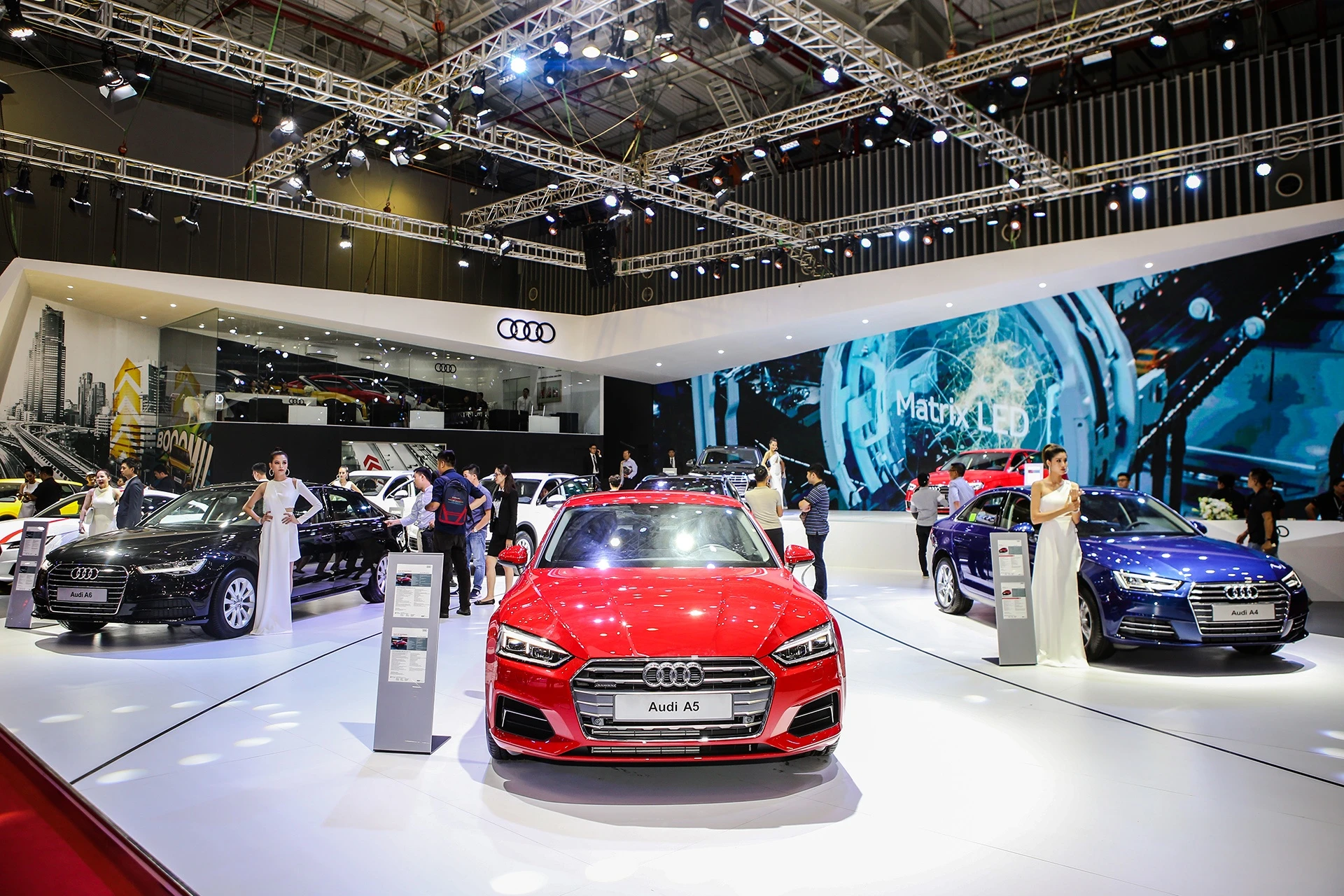 gia oto Viet Nam 2018 anh 2