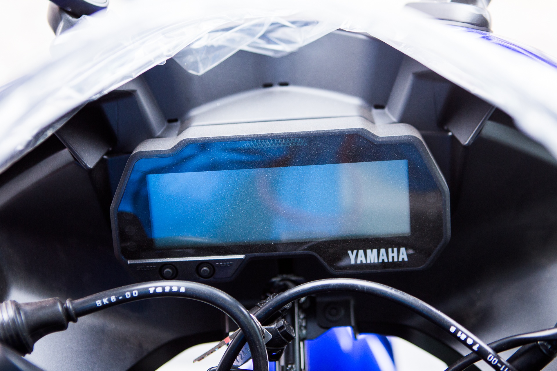 Gia Yamaha YZF-R15 2017 anh 4