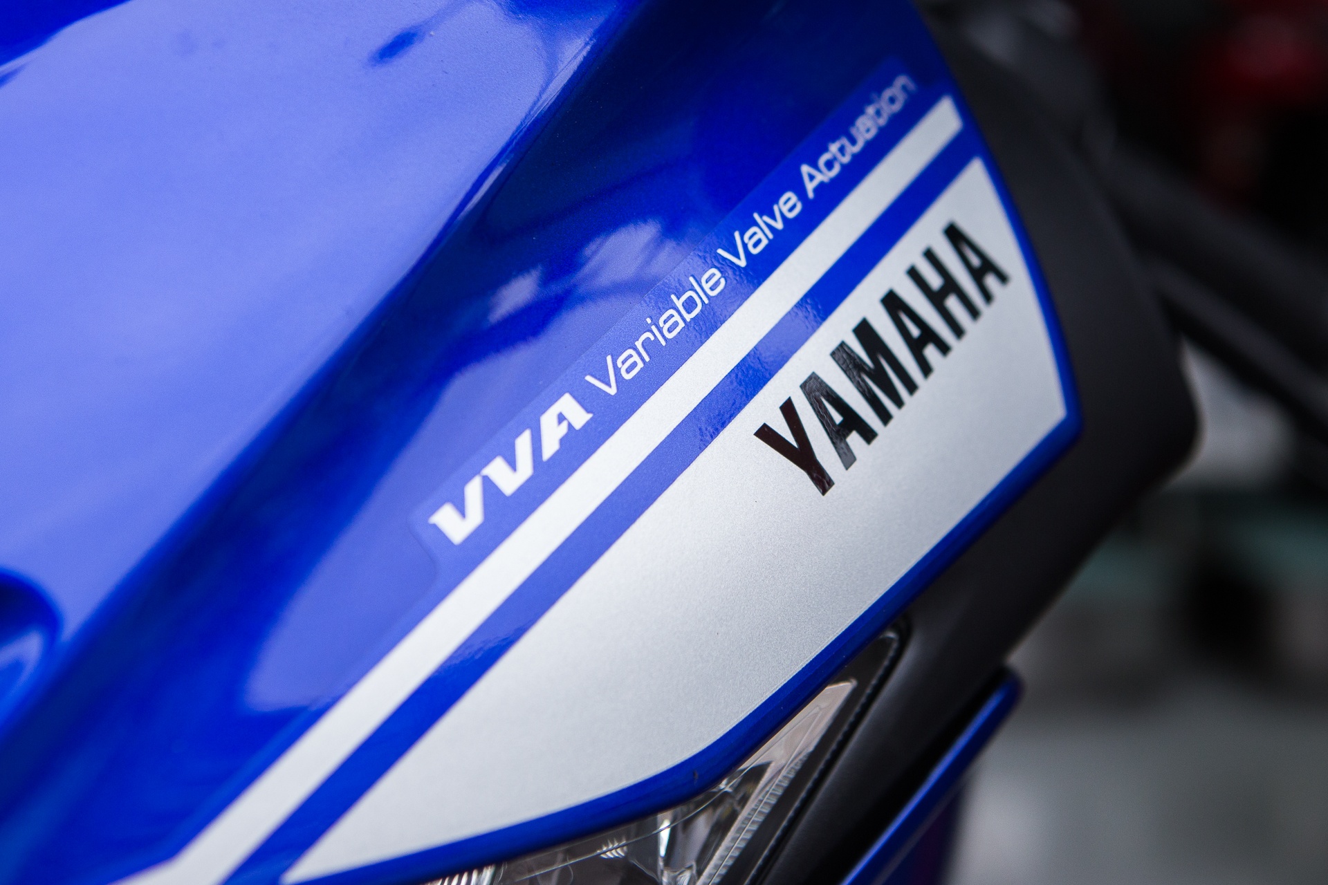 Gia Yamaha YZF-R15 2017 anh 8