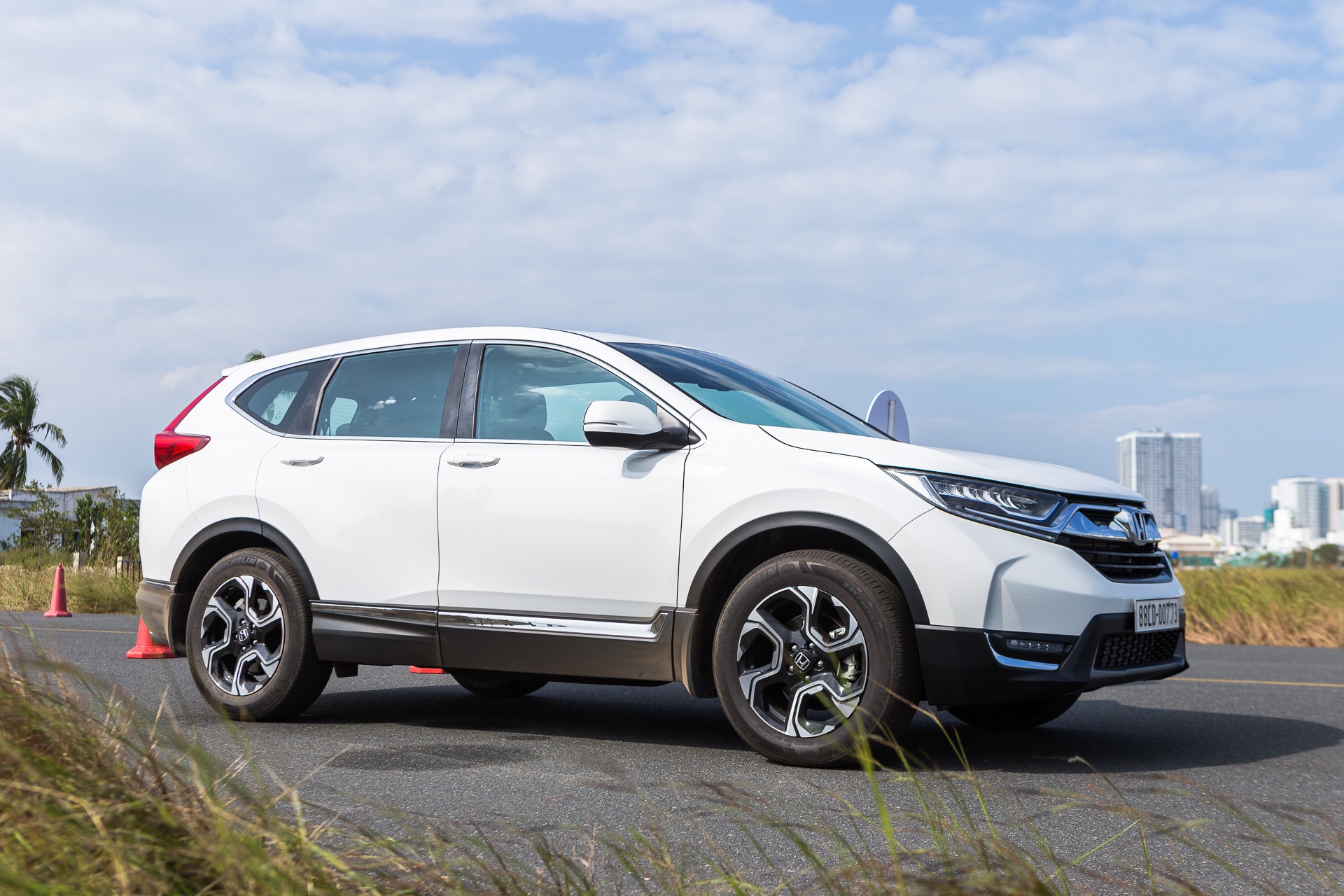 Chi tiet Honda CR-V 7 cho voi hang loat trang bi moi tai VN hinh anh