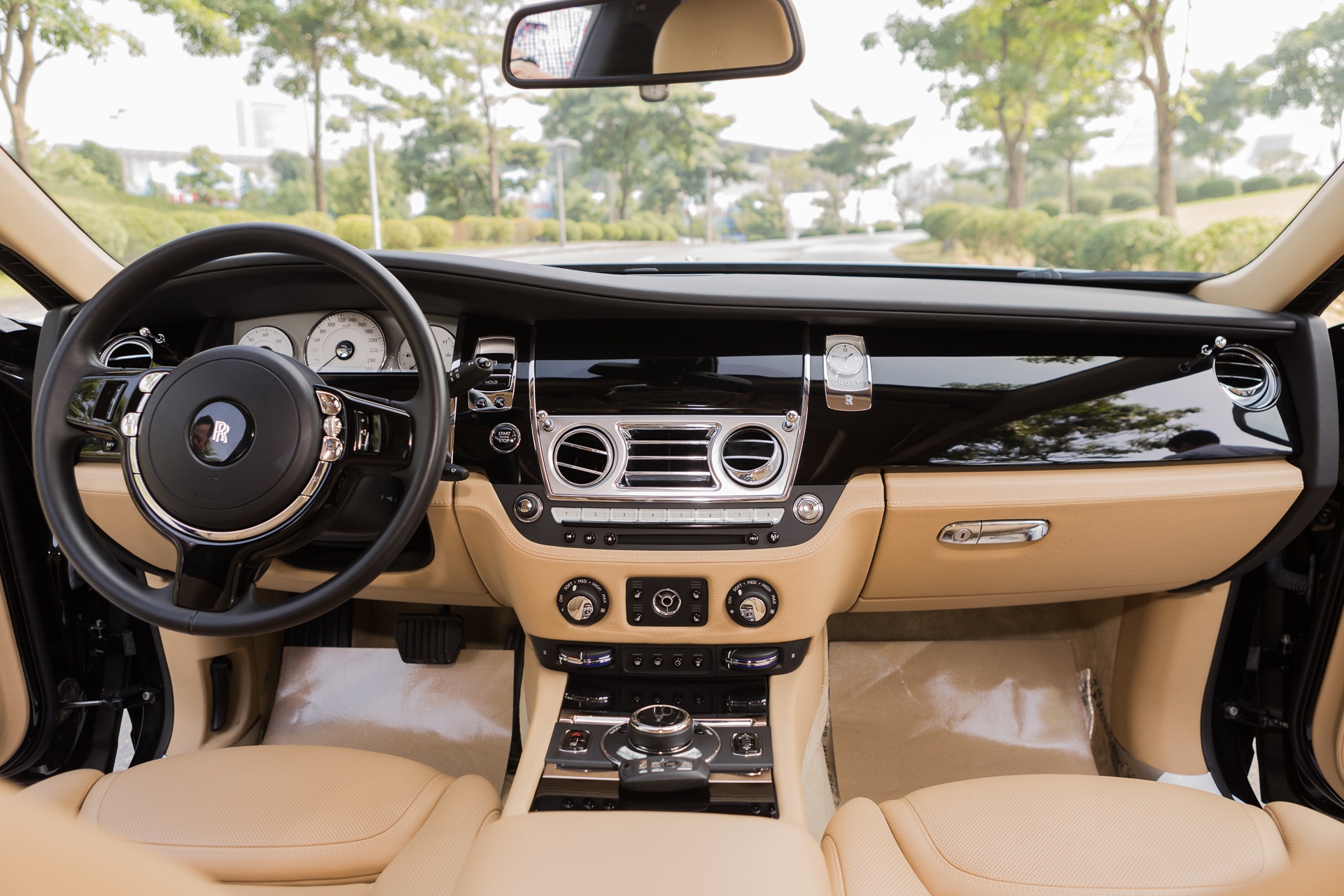 Rolls-Royce Ghost Series II gia bao nhieu anh 7