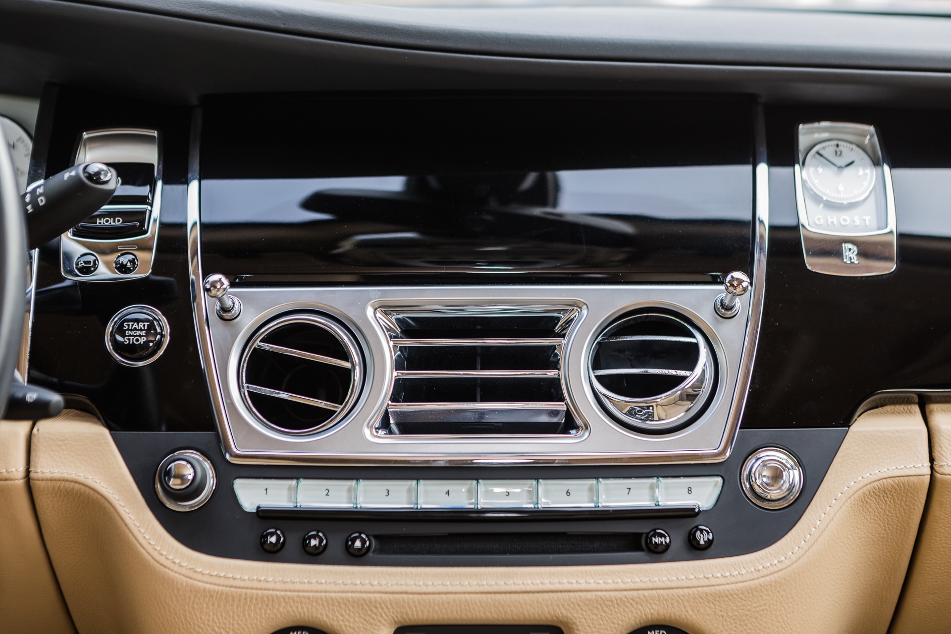 Rolls-Royce Ghost Series II gia bao nhieu anh 8