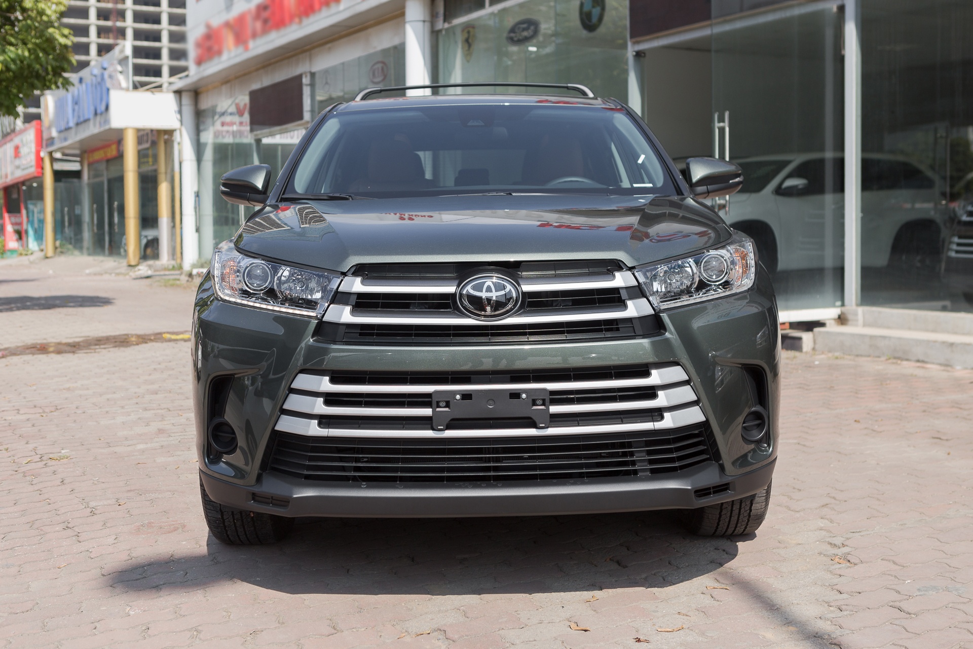 Toyota Highlander mau doc tai Viet Nam anh 15