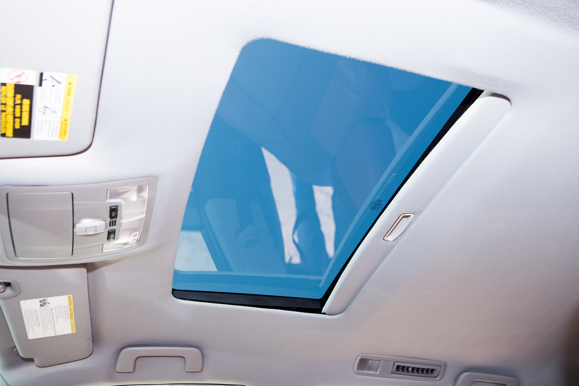 Toyota Highlander mau doc tai Viet Nam anh 10