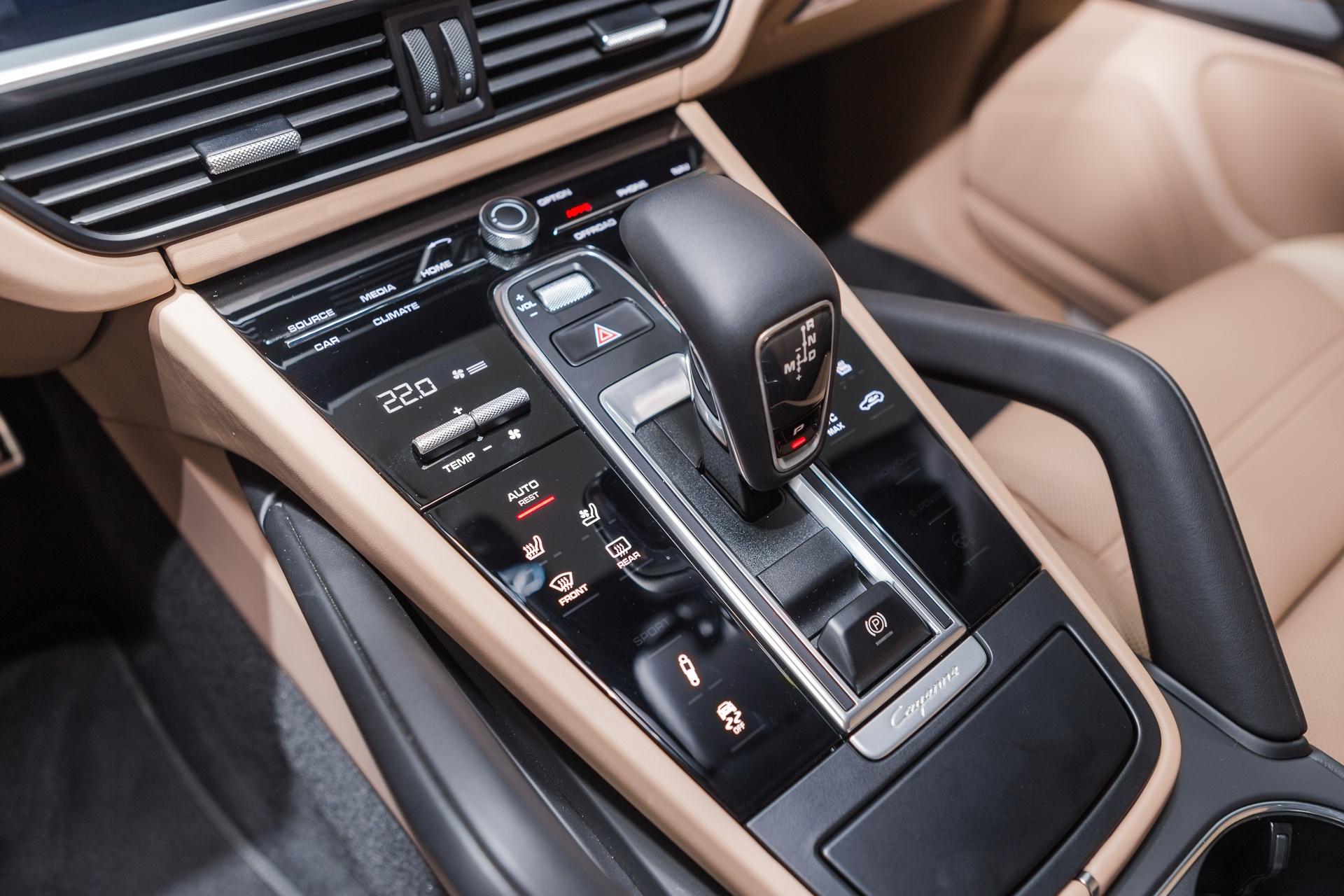 Porsche Cayenne S 2018 tai viet Nam anh 11